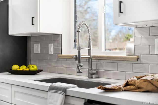 7625 W 23rd Place, Lakewood, CO 80214