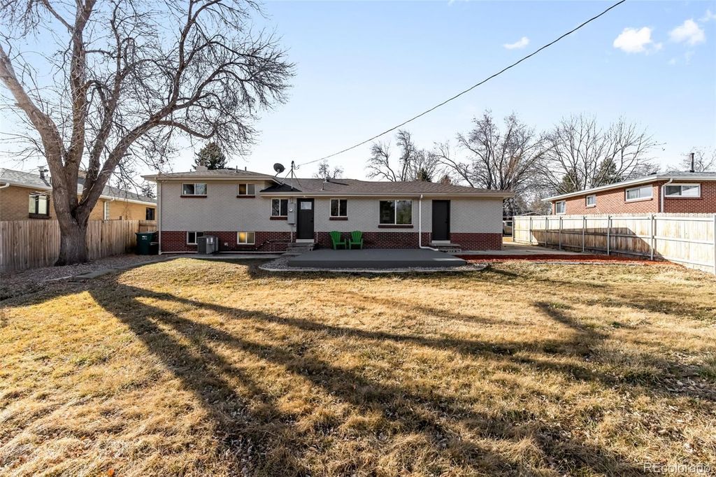 7625 W 23rd Place, Lakewood, CO 80214