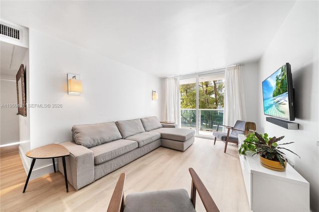 1035 West Ave 305, Miami Beach, FL 33139