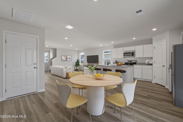 7119 Seaside Palms Place SW, Sunset Beach, NC 28468