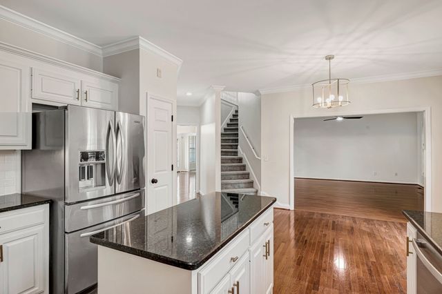 1019 Brixworth Dr, Thompsons Station, TN 37179