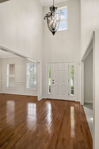 1019 Brixworth Dr, Thompsons Station, TN 37179