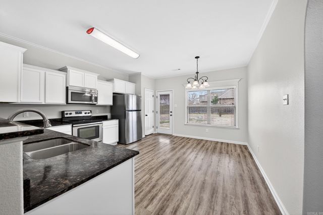 72 Earnhardt Circle, Cabot, AR 72023