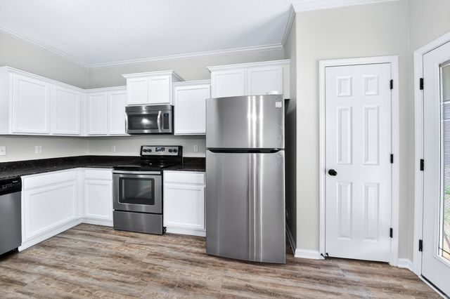 72 Earnhardt Circle, Cabot, AR 72023