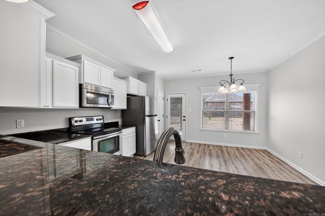 72 Earnhardt Circle, Cabot, AR 72023