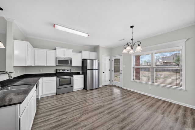 72 Earnhardt Circle, Cabot, AR 72023