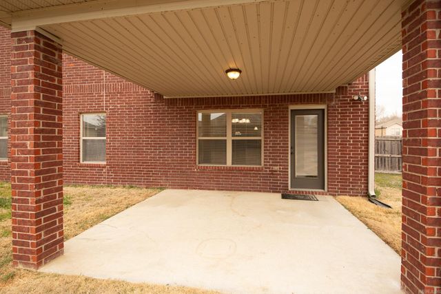 72 Earnhardt Circle, Cabot, AR 72023