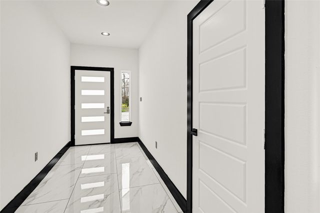 13106 Donegal B, Houston, TX 77047