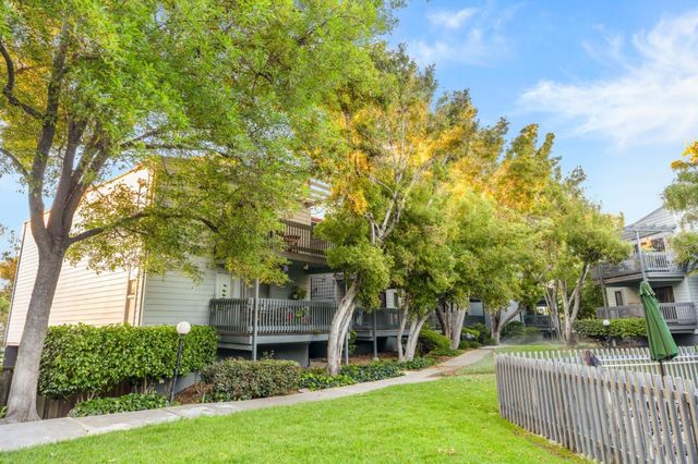 58 Laurie Meadows Drive 3, San Mateo, CA 94403