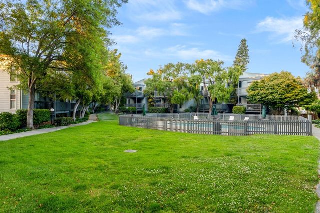 58 Laurie Meadows Drive 3, San Mateo, CA 94403