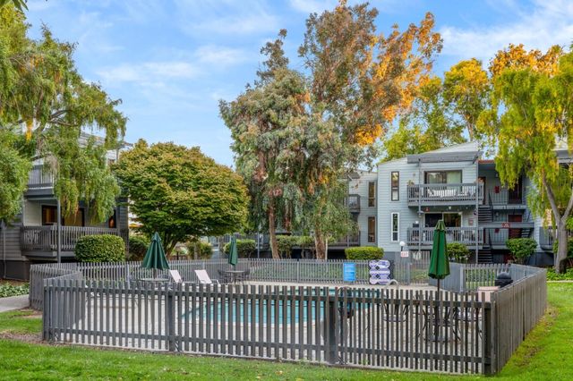 58 Laurie Meadows Drive 3, San Mateo, CA 94403