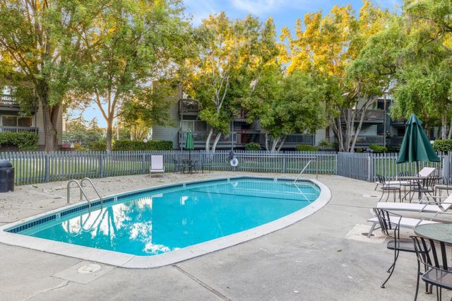 58 Laurie Meadows Drive 3, San Mateo, CA 94403