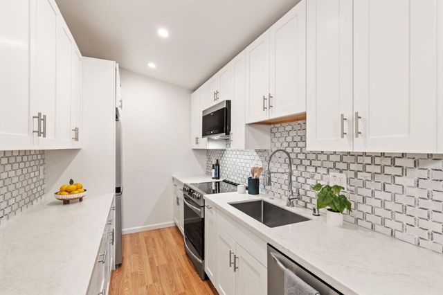 58 Laurie Meadows Drive 3, San Mateo, CA 94403