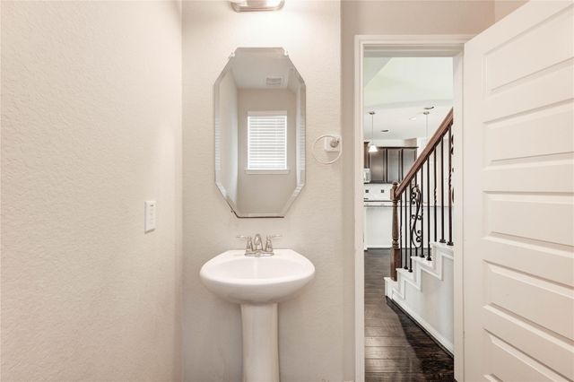 43 Amaifi Drive, Missouri City, TX 77459