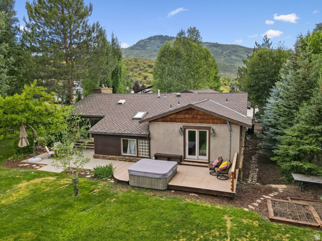 Image 28 of property listing at 2350 LUCKY JOHN DR, Park City, UT 84060