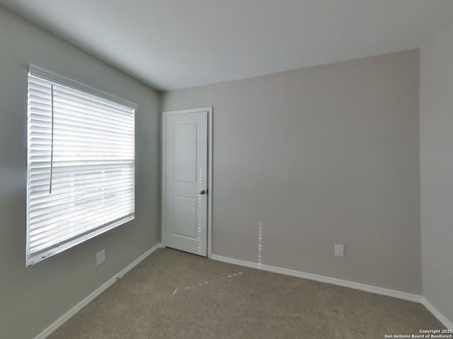 1932 Bluethroat, New Braunfels, TX 78130