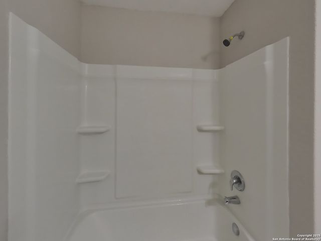 1932 Bluethroat, New Braunfels, TX 78130