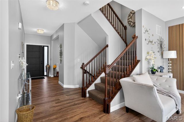 153 Berry Manor Circle, St Peters, MO 63376
