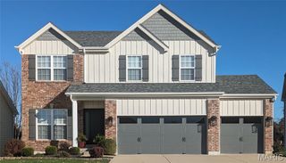 153 Berry Manor Circle, St Peters, MO 63376