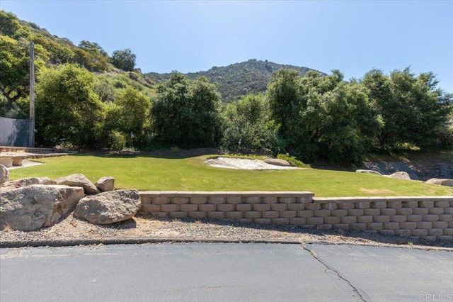 8975 Lawrence Welk Drive 45, Escondido, CA 92026