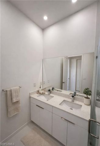 2102 NW 25th PL, Cape Coral, FL 33993