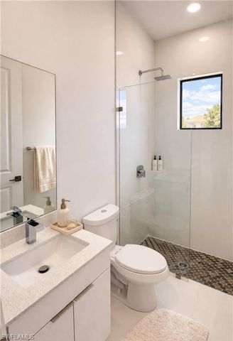 2102 NW 25th PL, Cape Coral, FL 33993