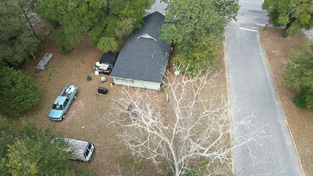 625 E Chestnut Avenue, Crestview, FL 32539