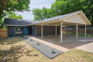 8616 Fireside DR A, Austin, TX 78757