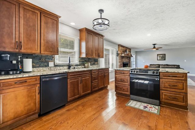 845 Kentucky 698, Stanford, KY 40484