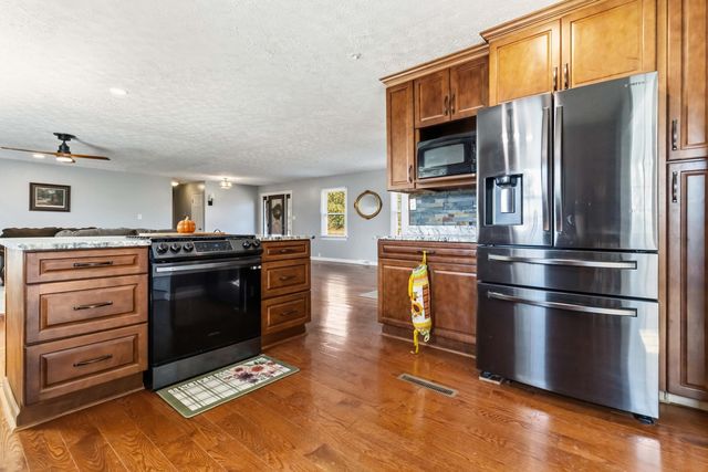 845 Kentucky 698, Stanford, KY 40484