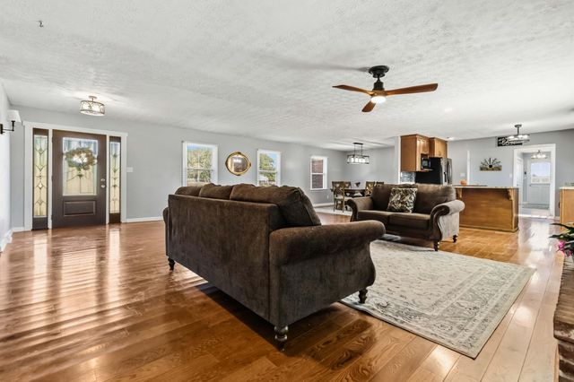 845 Kentucky 698, Stanford, KY 40484