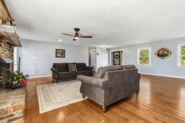 845 Kentucky 698, Stanford, KY 40484