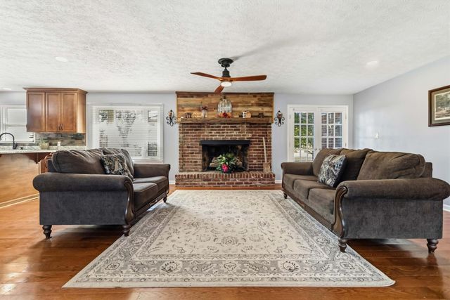 845 Kentucky 698, Stanford, KY 40484