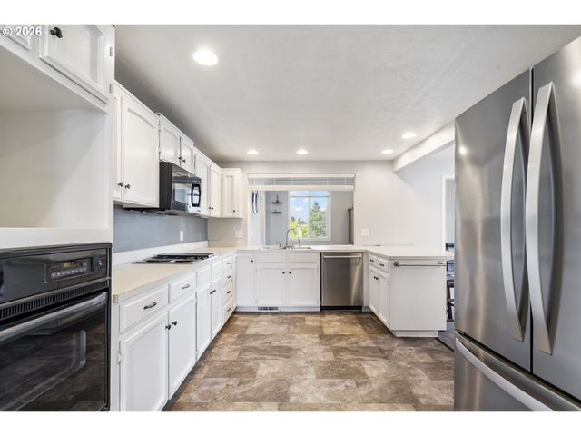 461 Ne 16TH Ave, Hillsboro, OR 97124