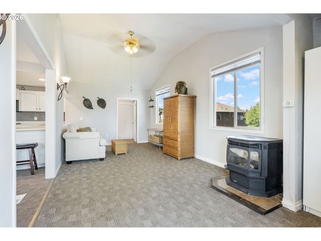 461 Ne 16TH Ave, Hillsboro, OR 97124