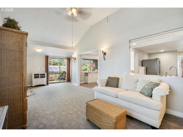 461 Ne 16TH Ave, Hillsboro, OR 97124