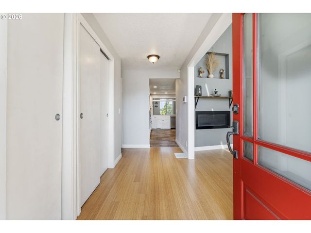 461 Ne 16TH Ave, Hillsboro, OR 97124