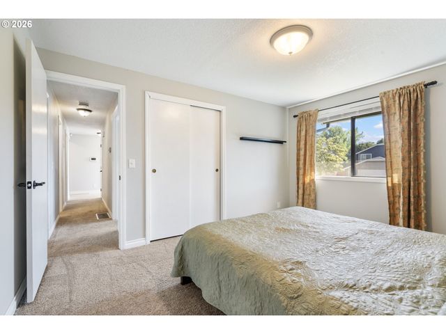 461 Ne 16TH Ave, Hillsboro, OR 97124