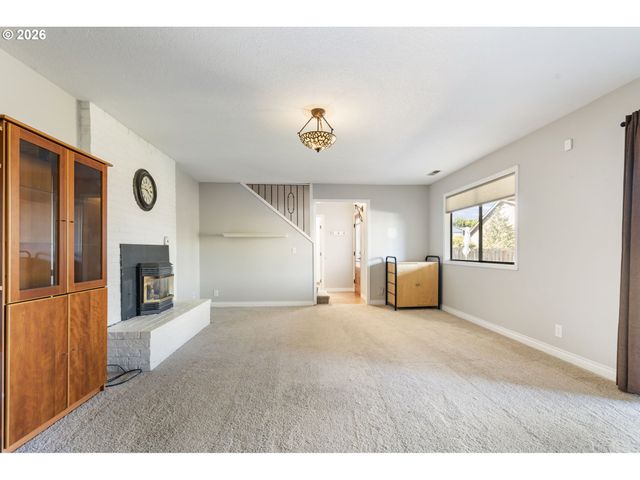 461 Ne 16TH Ave, Hillsboro, OR 97124