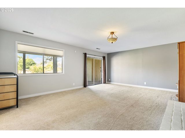 461 Ne 16TH Ave, Hillsboro, OR 97124