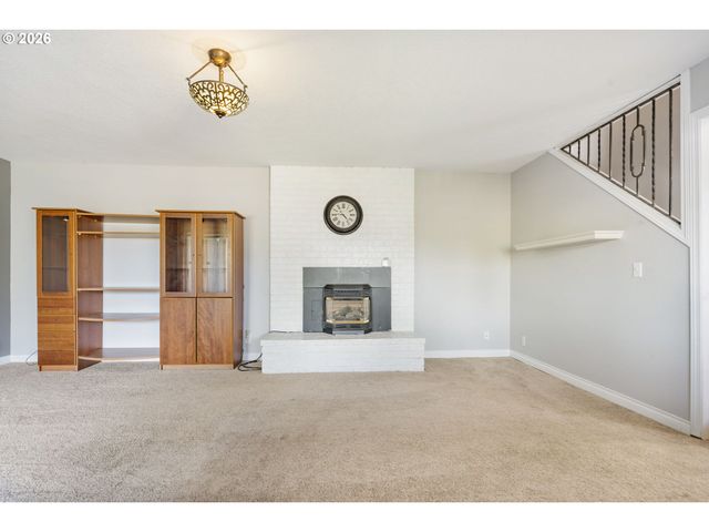 461 Ne 16TH Ave, Hillsboro, OR 97124