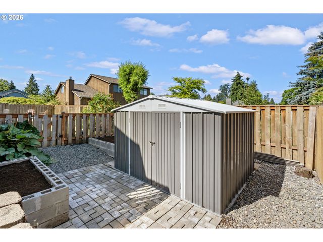 461 Ne 16TH Ave, Hillsboro, OR 97124