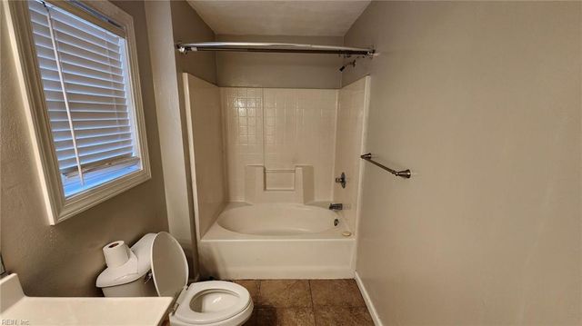 1239 Gunn Hall DR, Virginia Beach, VA 23454