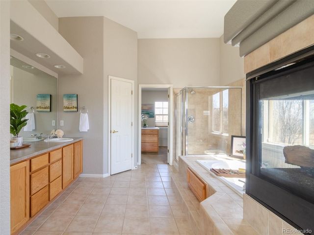 2080 Pearl Howlett Road, Longmont, CO 80504