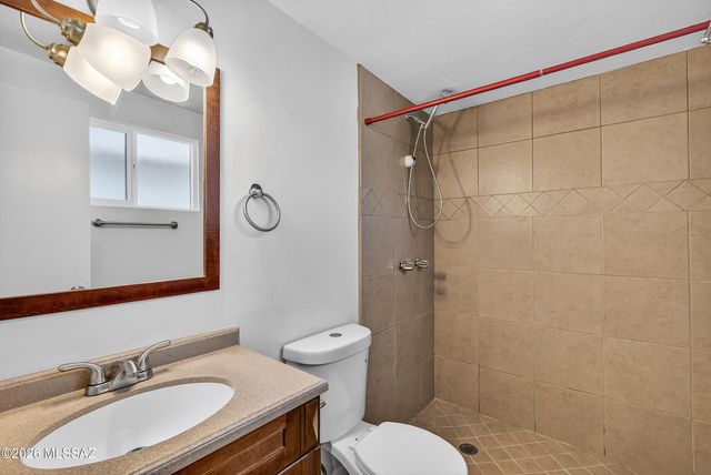 3895 S Queen Palm Drive, Tucson, AZ 85730