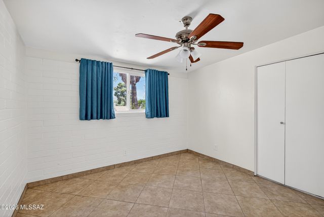 3895 S Queen Palm Drive, Tucson, AZ 85730