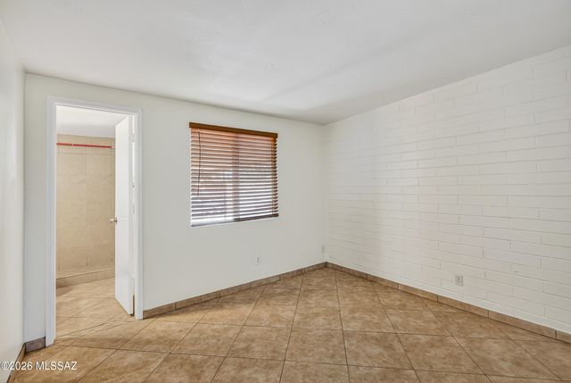 3895 S Queen Palm Drive, Tucson, AZ 85730