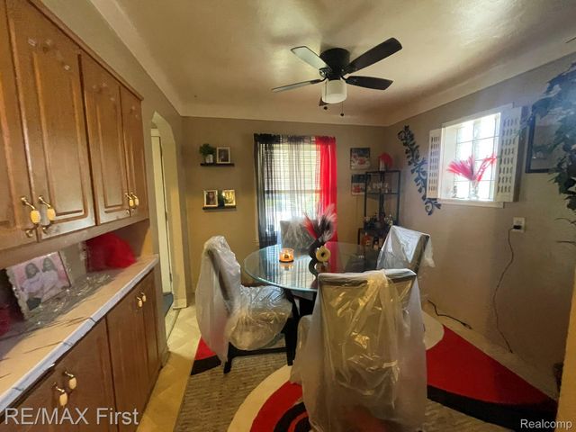 15429 Fairmount Drive, Detroit, MI 48205