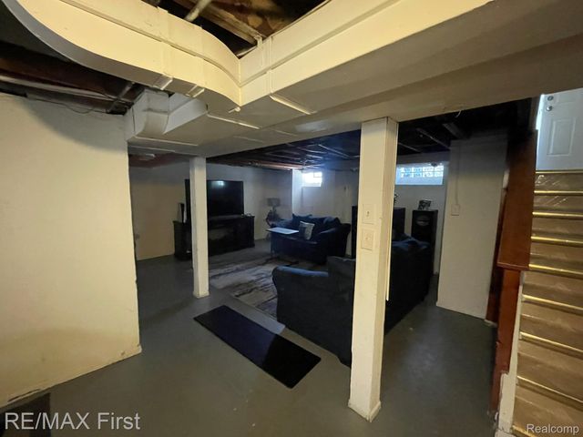 15429 Fairmount Drive, Detroit, MI 48205