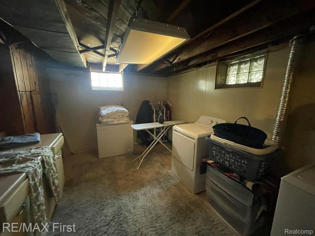 15429 Fairmount Drive, Detroit, MI 48205